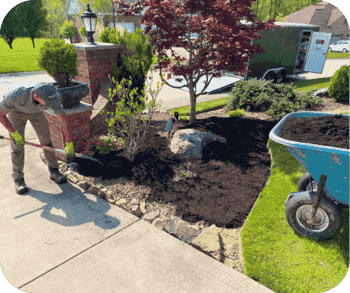 Mulch installation in Arona, PA
